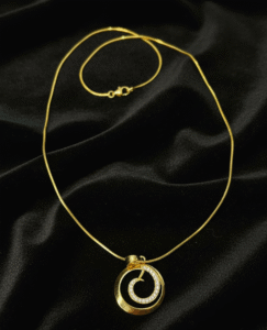 Long Chain with Pendon